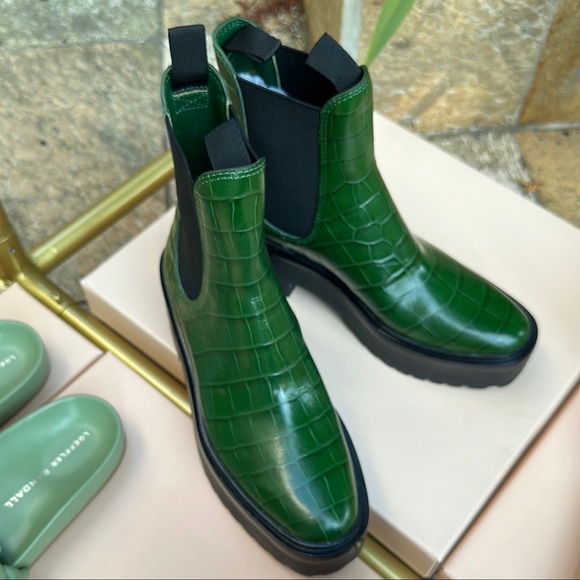 LOEFFLER RANDALL Reggie Chelsea Boot in Bottle Green - Picture 5 of 7